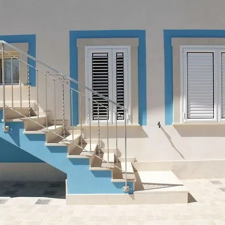 Apartment Ginestra - Sicule
